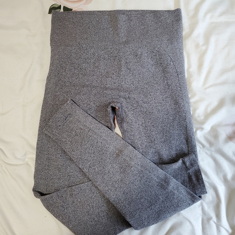 ECHT Arise Scrunch Legging Dupe
